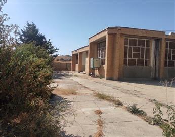 محوطه کتابخانه